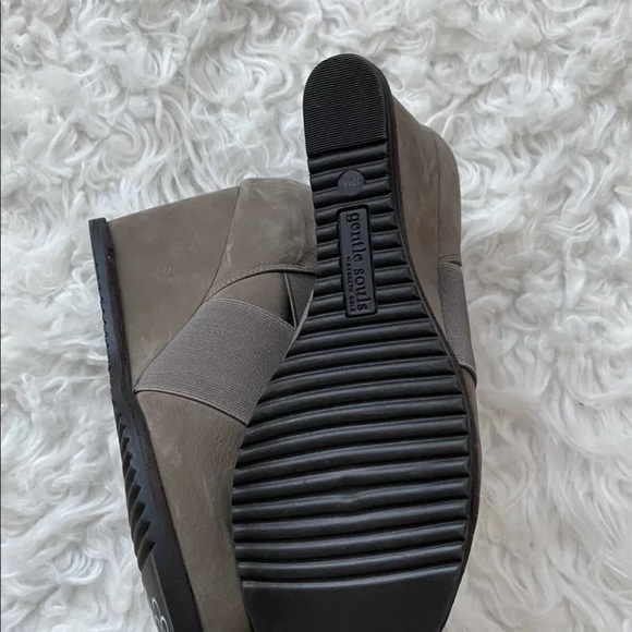 Kenneth Cole gentle souls two for Dawn wedge strap booties suede ankle boots - Picture 9 of 9